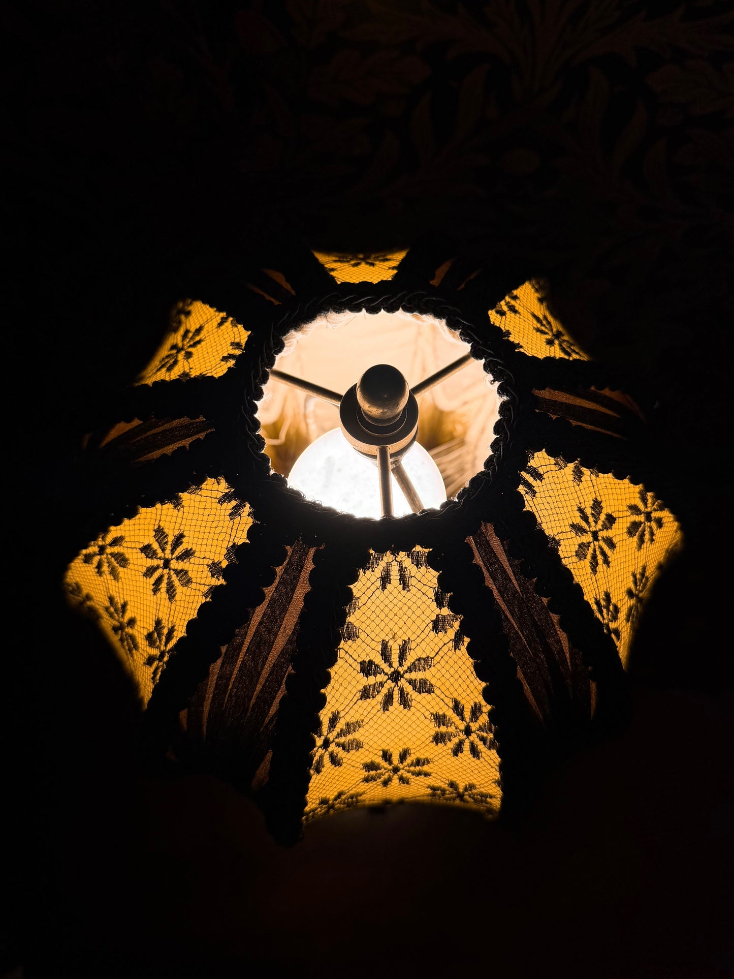 Summer 2026 Collection: Golden Yellow, Honey & Black Daisy "Small Old Fashion" Lampshade